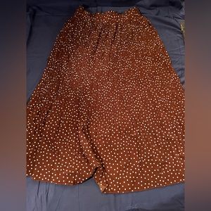Women’s large brown with white polka dot skirt
